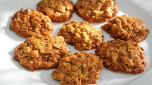 Овсяное печенье без муки, яиц и масла