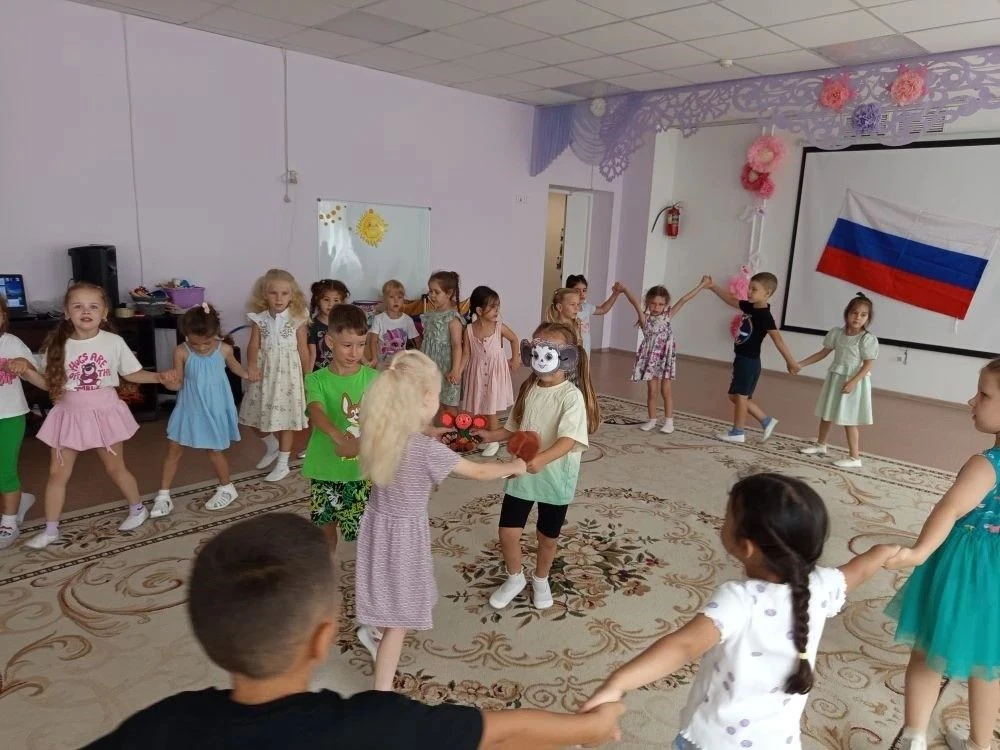 😅Угадайте, кто на этой неделе был  героем  дня? Конечно, он — тот самый ушастый друг, ...