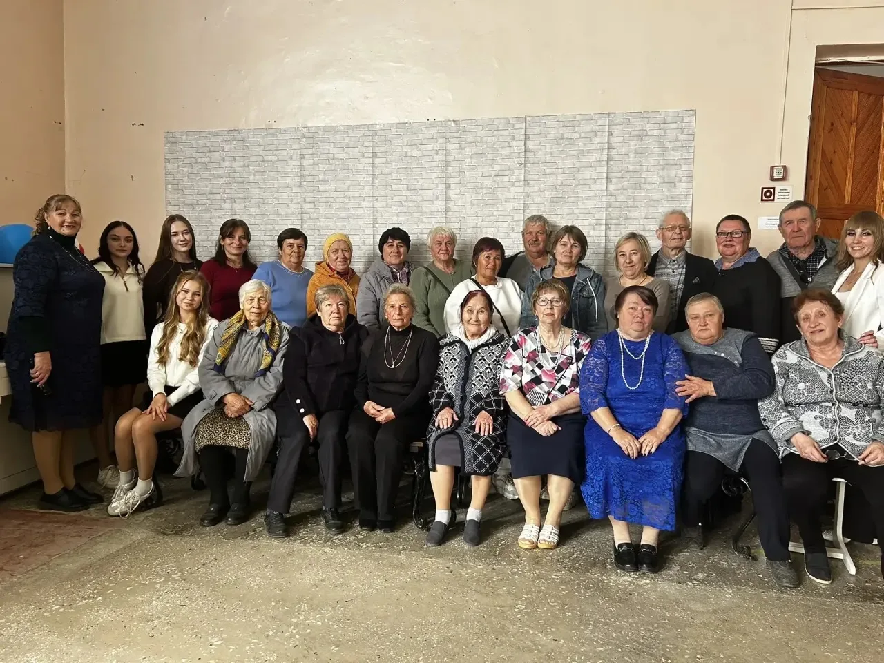 В селе Медведица сегодня отметили День пожилого человека — праздник получился по‑настоя...