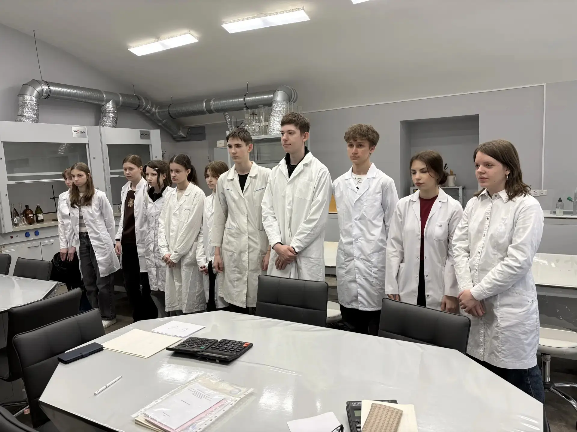 👩‍🔬 В центре «Минин-ПРО» 24 школьника 9-10 классов получили первую рабочую профессию — «Лаборант хим