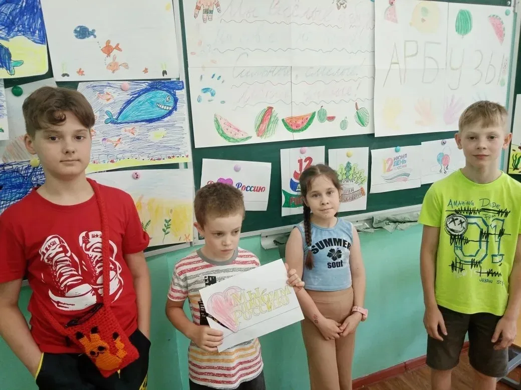 «РОДИНОЙ ГОРЖУСЬ»: ТВОРЧЕСТВО И ПАТРИОТИЗМ!
 
В преддверии Дня России наши ребята из городского лаге