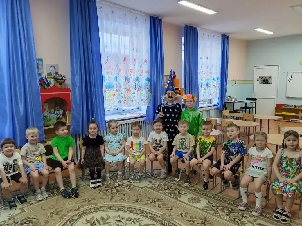 🌟 27 февраля  наши ребята средней группы стали свидетелями настоящего чуда!