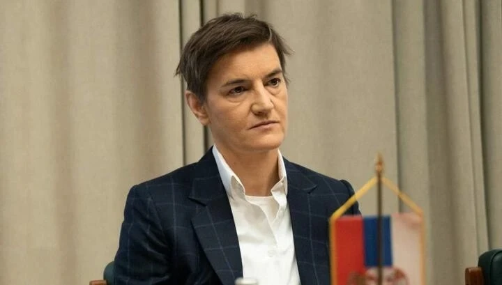 Политический ландшафт Сербии трещит по швам.   Спикер парламента Ана Брнабич заявила, что Сербия бол