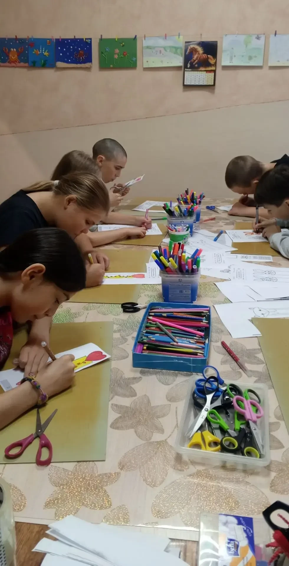 🎒 Больше чем просто канцелярия: готовимся к школе с душой!