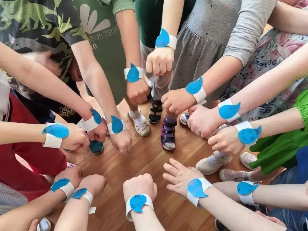 💧 22 марта отмечается Всемирный день воды.  👩‍🏫 Воспитатель Нино Амирановна провела для ребят из гру