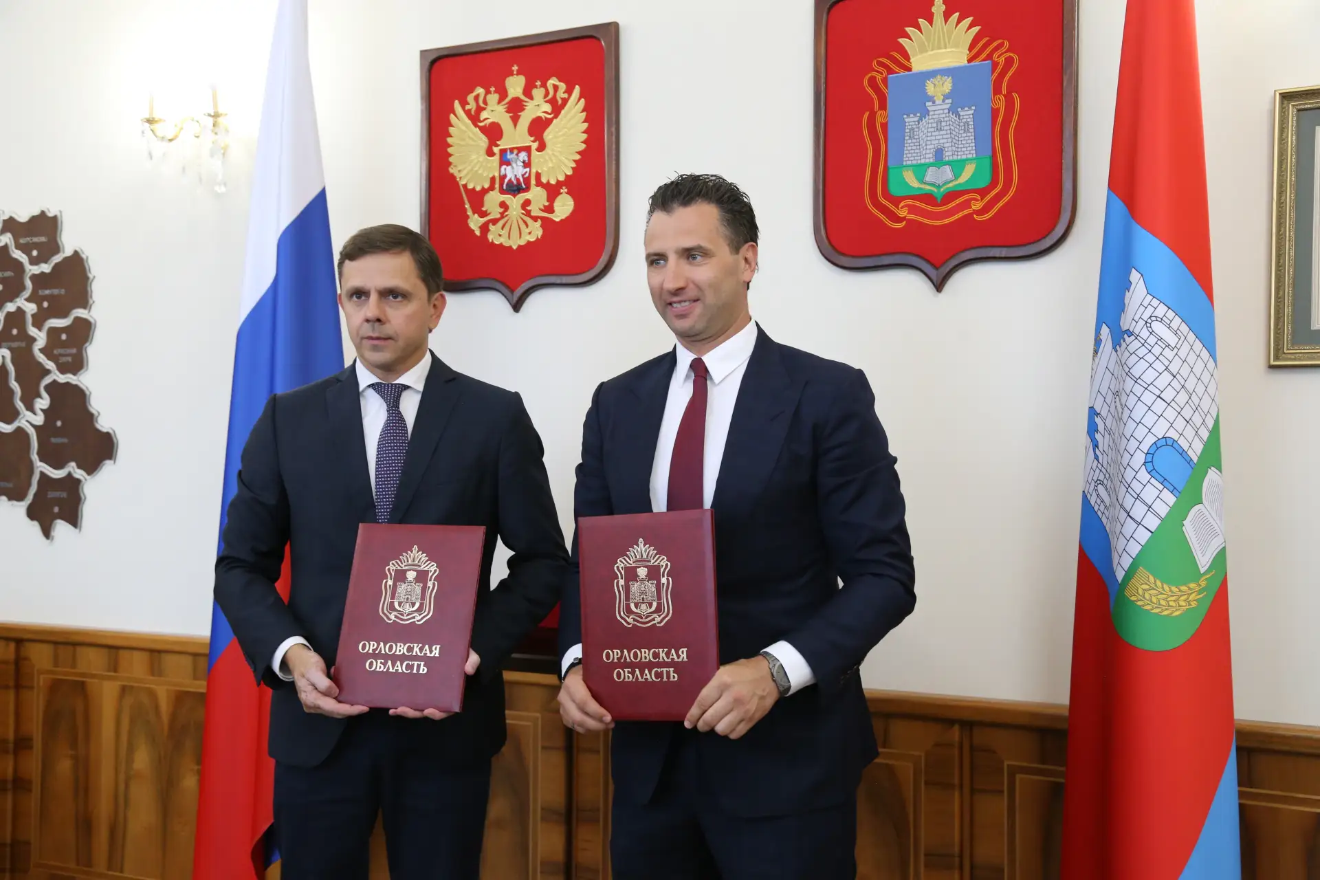 🏒В Орел приехал  вице-президент Федерации хоккея России Роман Ротенберг