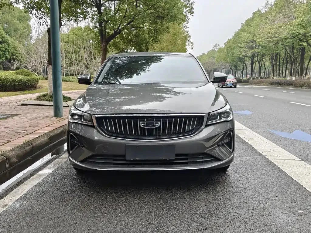 ✔️Доступен к заказу❗️

⚡️Курс 11.76⚡️ 

🇨🇳GEELY EMGRAND
🔹2023год|2wd
🔹1500 см |114л.с
🔹Комплект