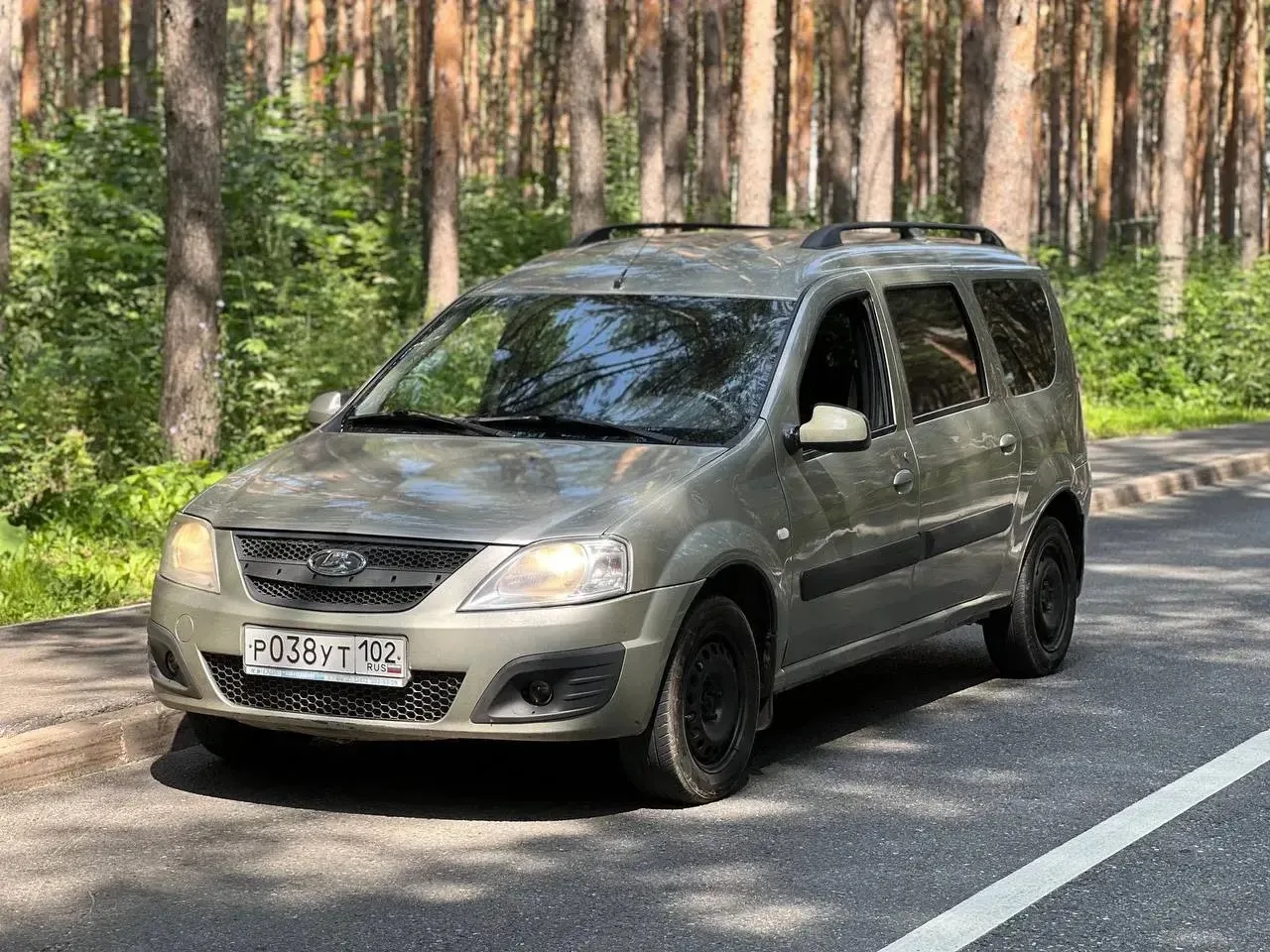 От подписчика 

Уфа!!!!! В продаже LADA Largus 2014 года. 
Двигатель 16рь рено. Двигатель в хорошем 