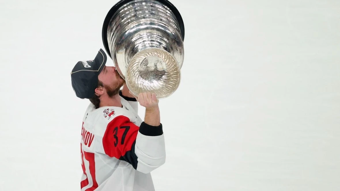 🏒 🏆 Барнаулец Андрей Свечников в составе «Каролины Харрикейнс» выиграл Кубок Стэнли 

Матч прошел 