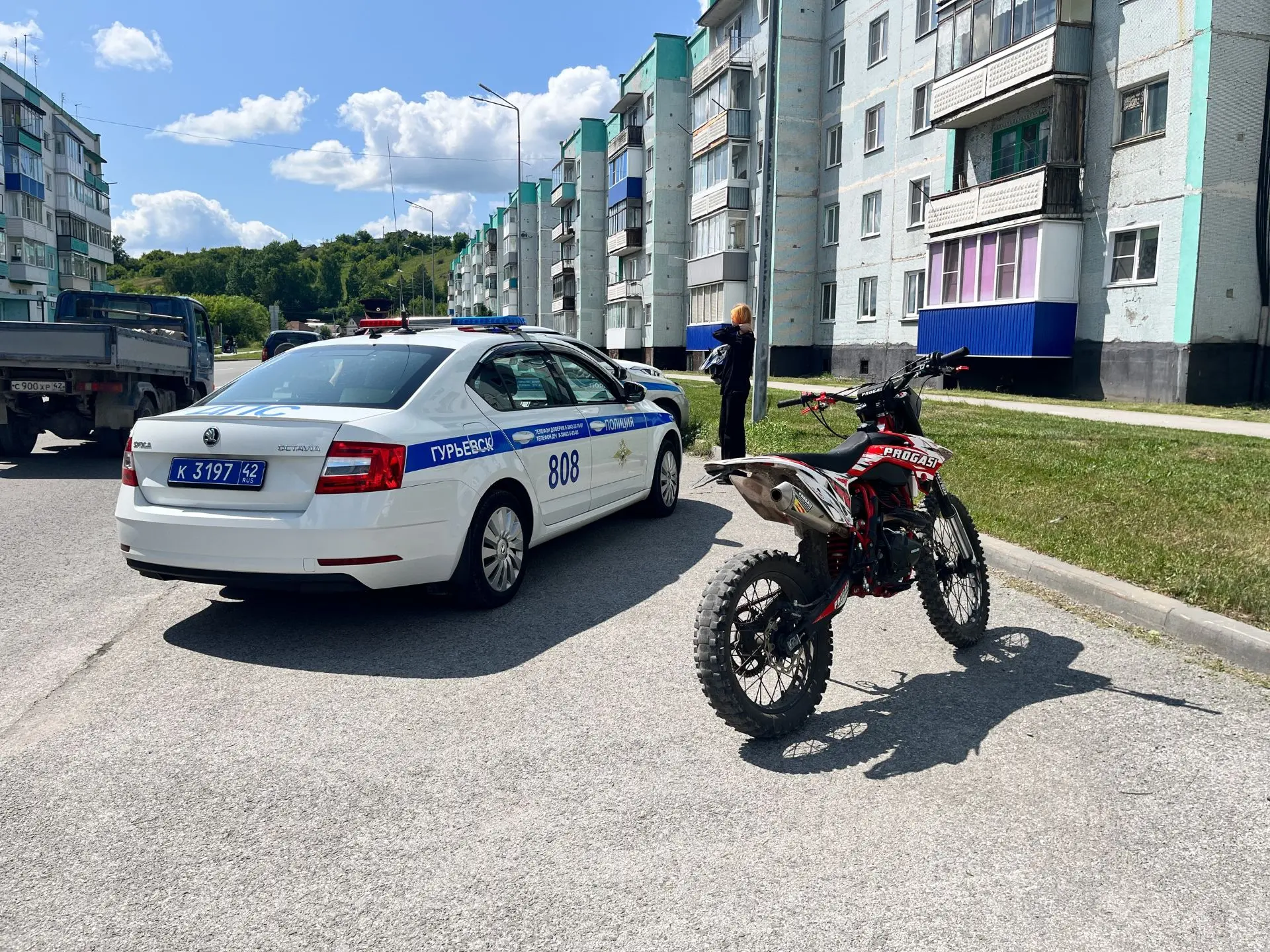 Уважаемые жители Гурьевского округа!
🌞 С началом лета дороги нашего округа становятся особенно ожив