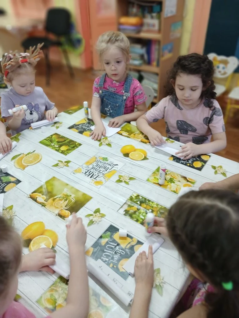 Сегодня в группе «Золотой ключик» состоялось увлекательное занятие «Тайны воздуха»!


Ребята отправи