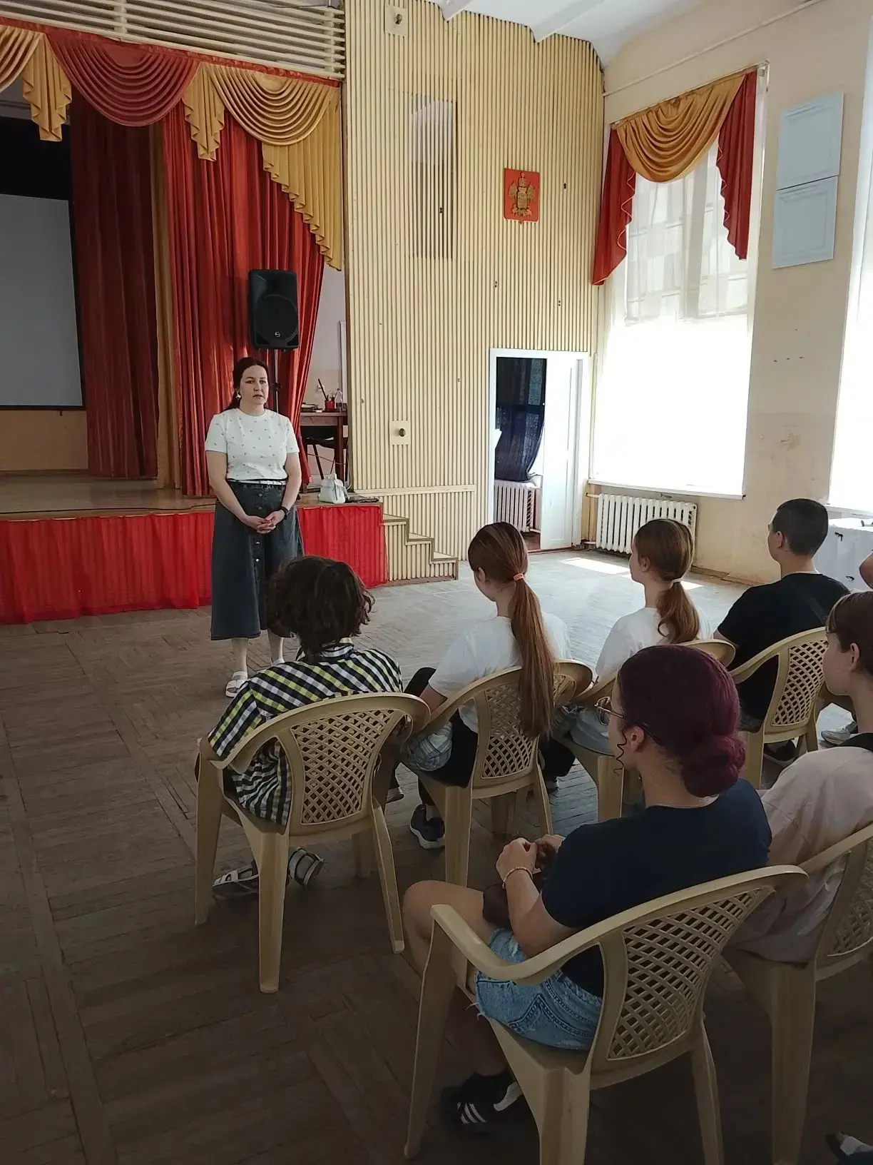 #Профилактика 
10 июня 2026 года в МАОУ-СОШ № 4 на тематической дневной  площадке "Радуга", , в рамк
