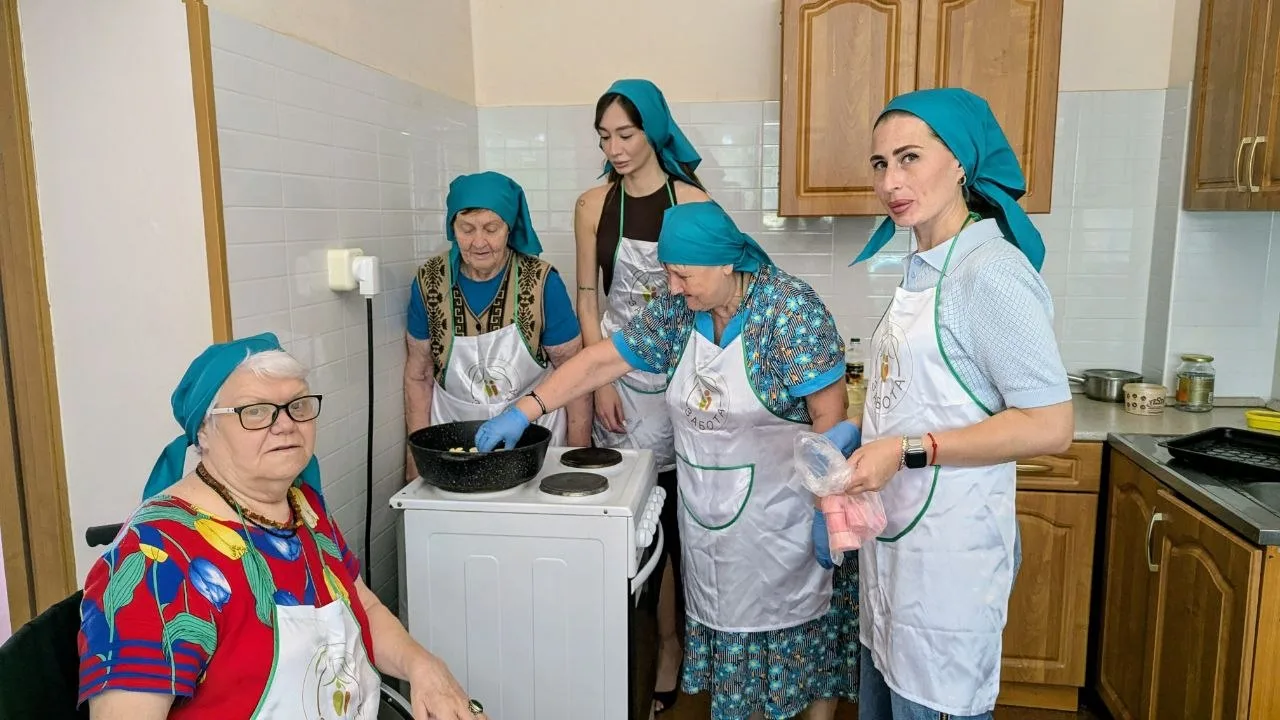 ✅ В  Доме социального обслуживания «Забота» жарили творожники