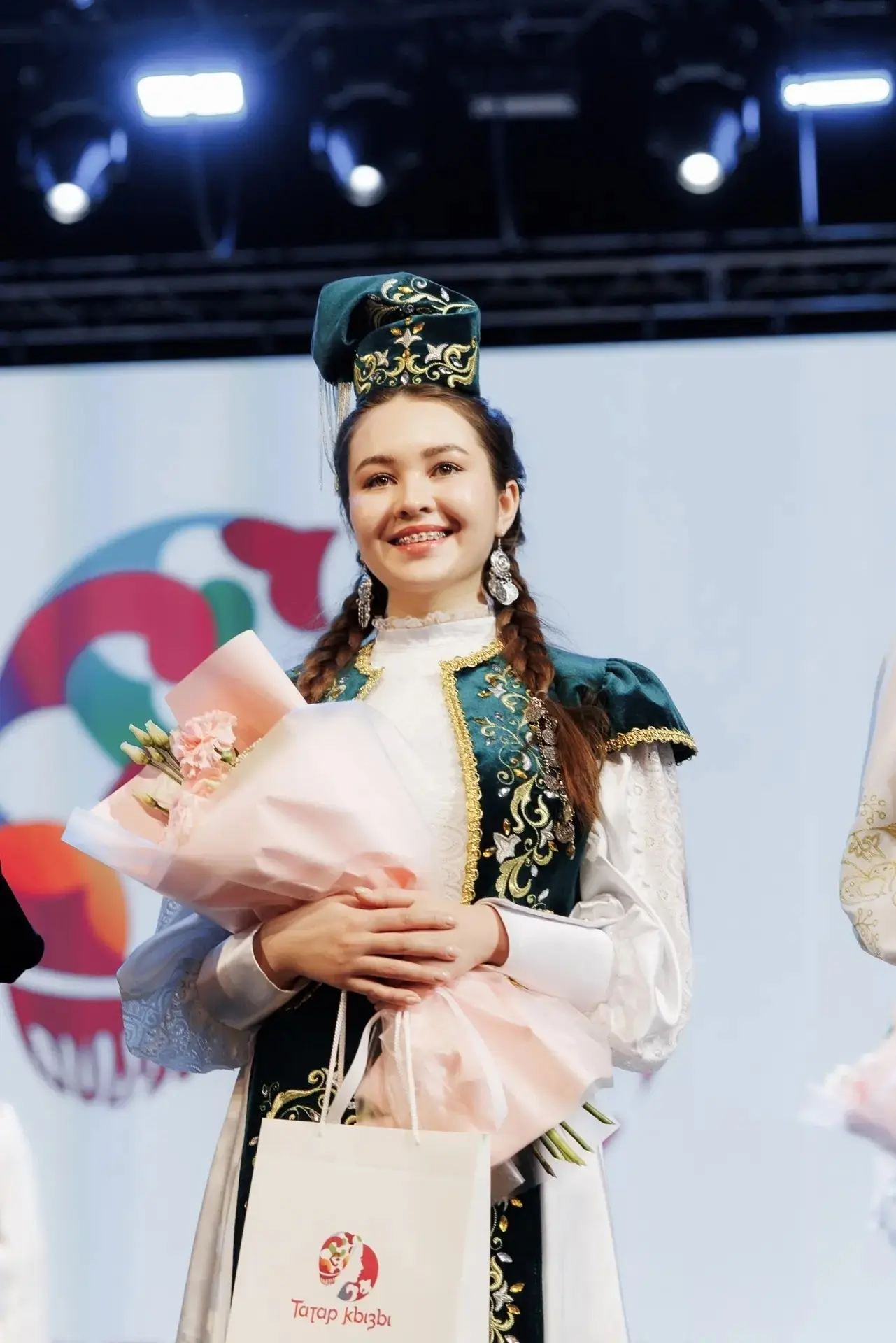 Жительница Бавлов Аделина Залилова — в финале конкурса «Татар кызы-2026»!