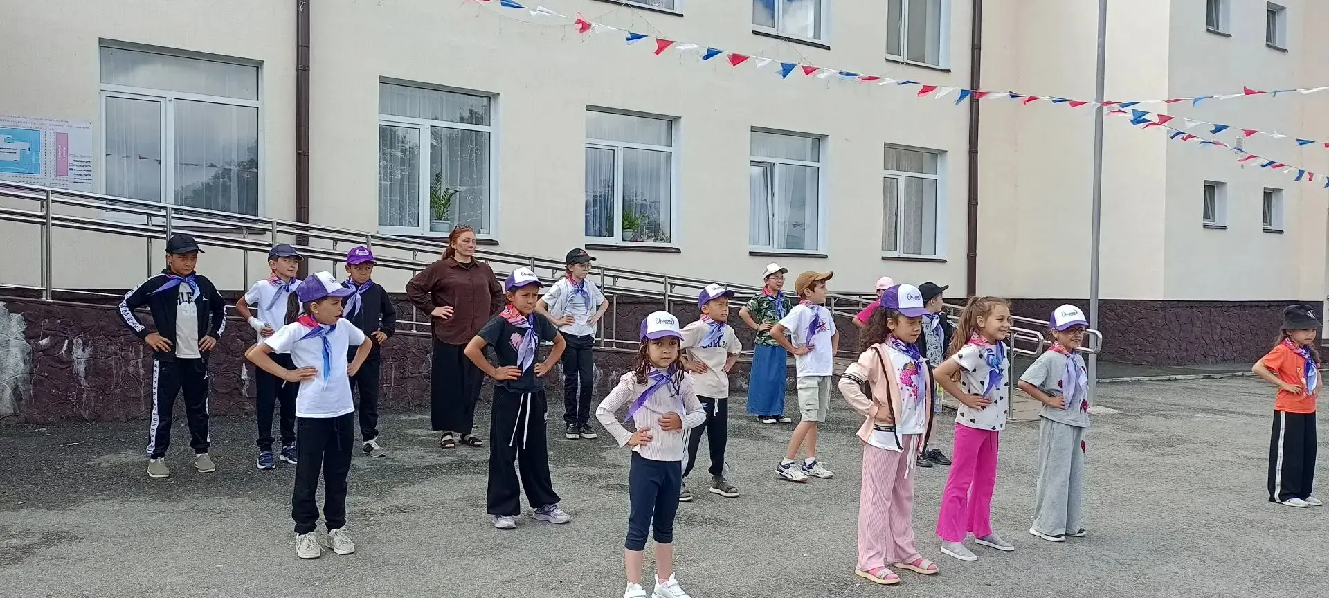 Новый день в лагере «Орлята» — новая маленькая победа! ☀️

Сегодня с самого утра у нас кипела энерги