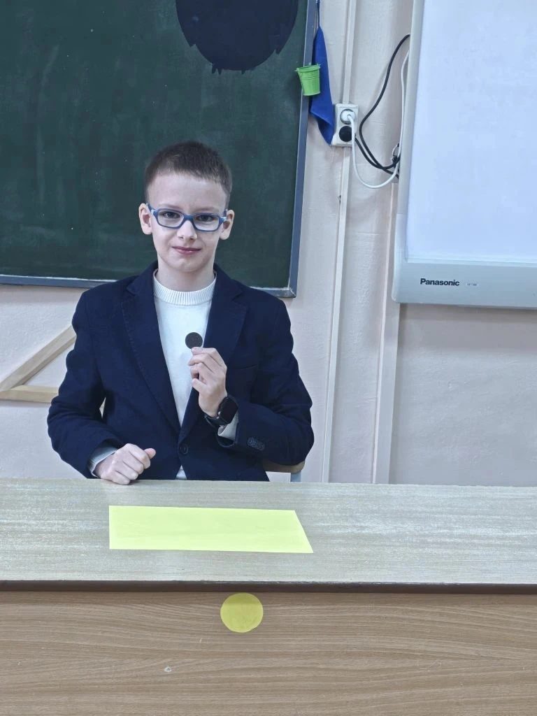 ✅ Семейные реликвии   Старинные вещи  Минувших эпох Как дороги сердцу  Семейных родов! В них связь п