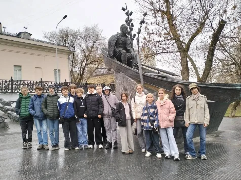 А я иду, шагаю по Москве… 👣  👀 На каникулах ученики 7 «М» класса стали участниками интереснейшей экс