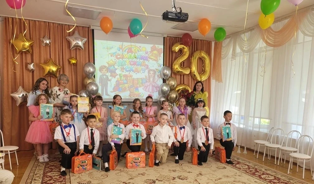 В добрый путь, наши маленькие выпускники! 🕊️❤️Прошёл тот особенный день, когда радость...