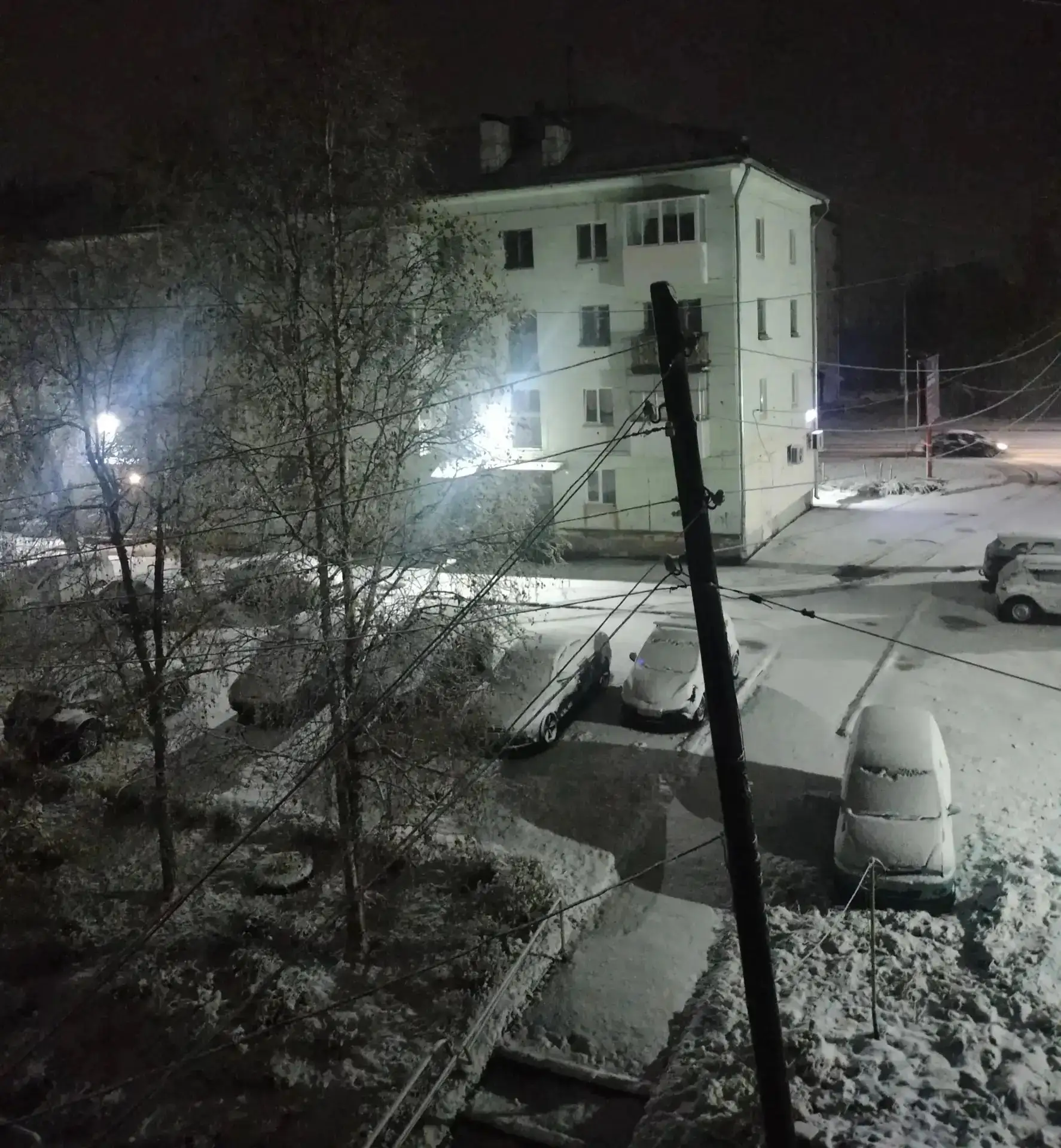 Зима взяла курс на Урал: соседи уже в снежном плену ☃️