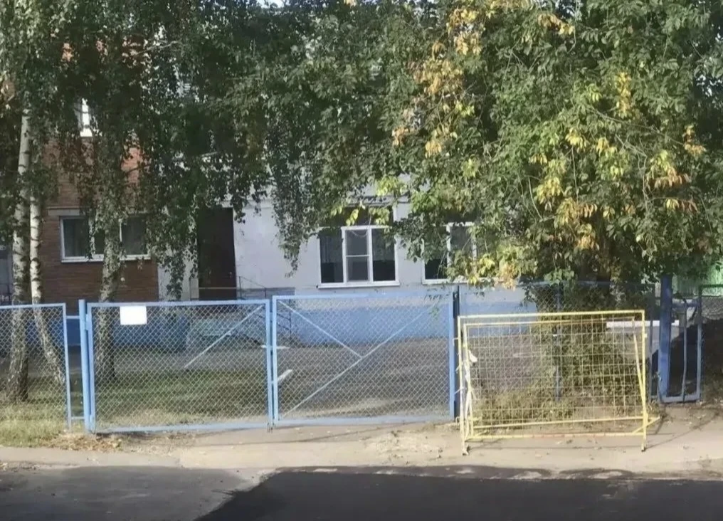 В Курске продолжают устранять разрытия на дорогах.