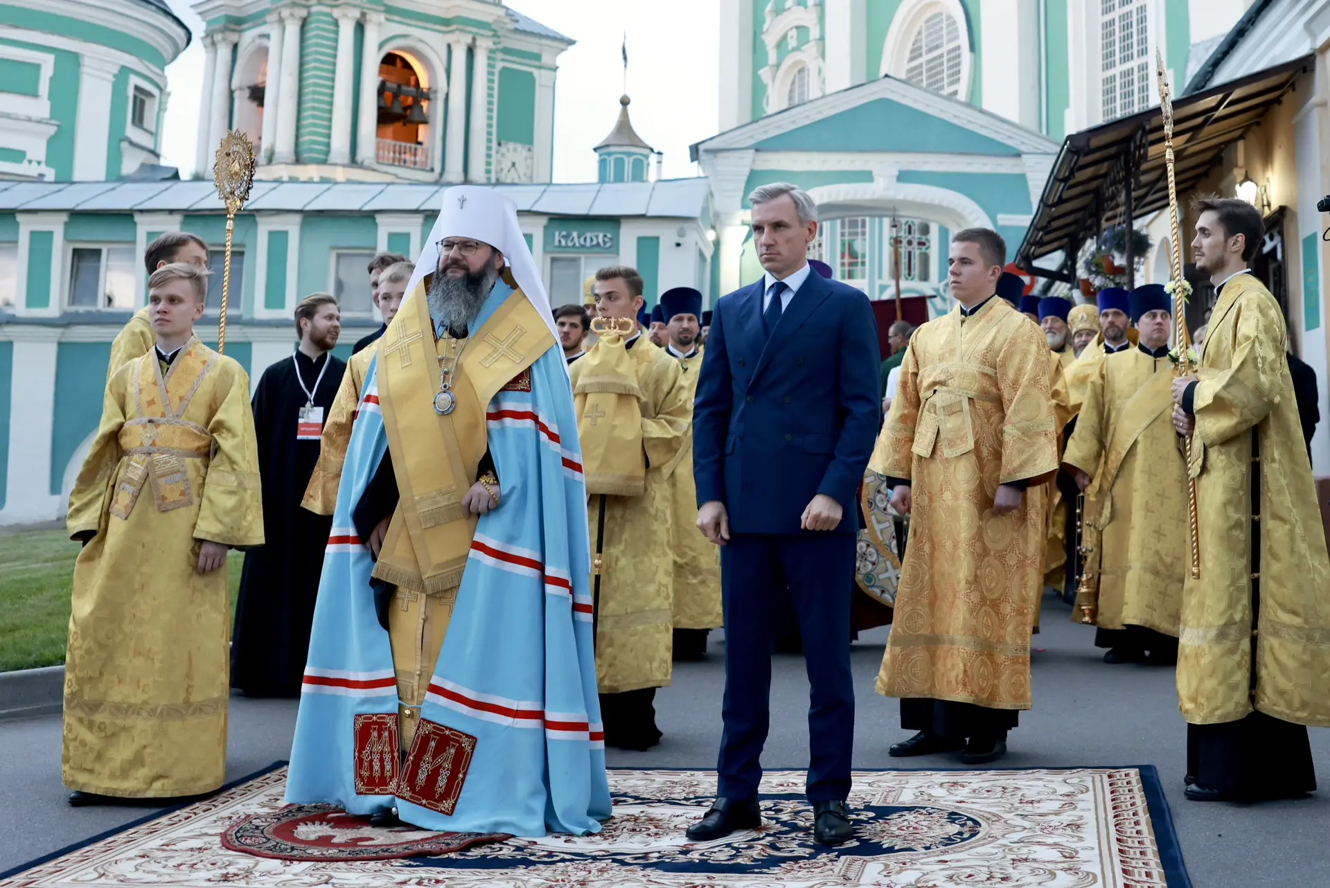 Сегодня в Смоленск прибыла величайшая христианская святыня – десница святителя… — публикация канала «Василий Анохин»
