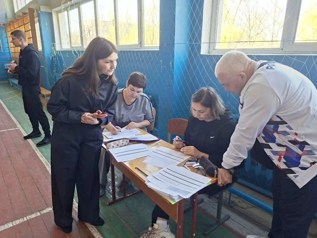 В Шахтерске провели муниципальный этап Всероссийских спортивных соревнований школьников...