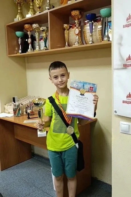 ⭐️НАШИ ТАЛАНТЫ 

Учащийся 2-в класса Полищук Арсений принял участие в шахматном фестивале «Крымское 