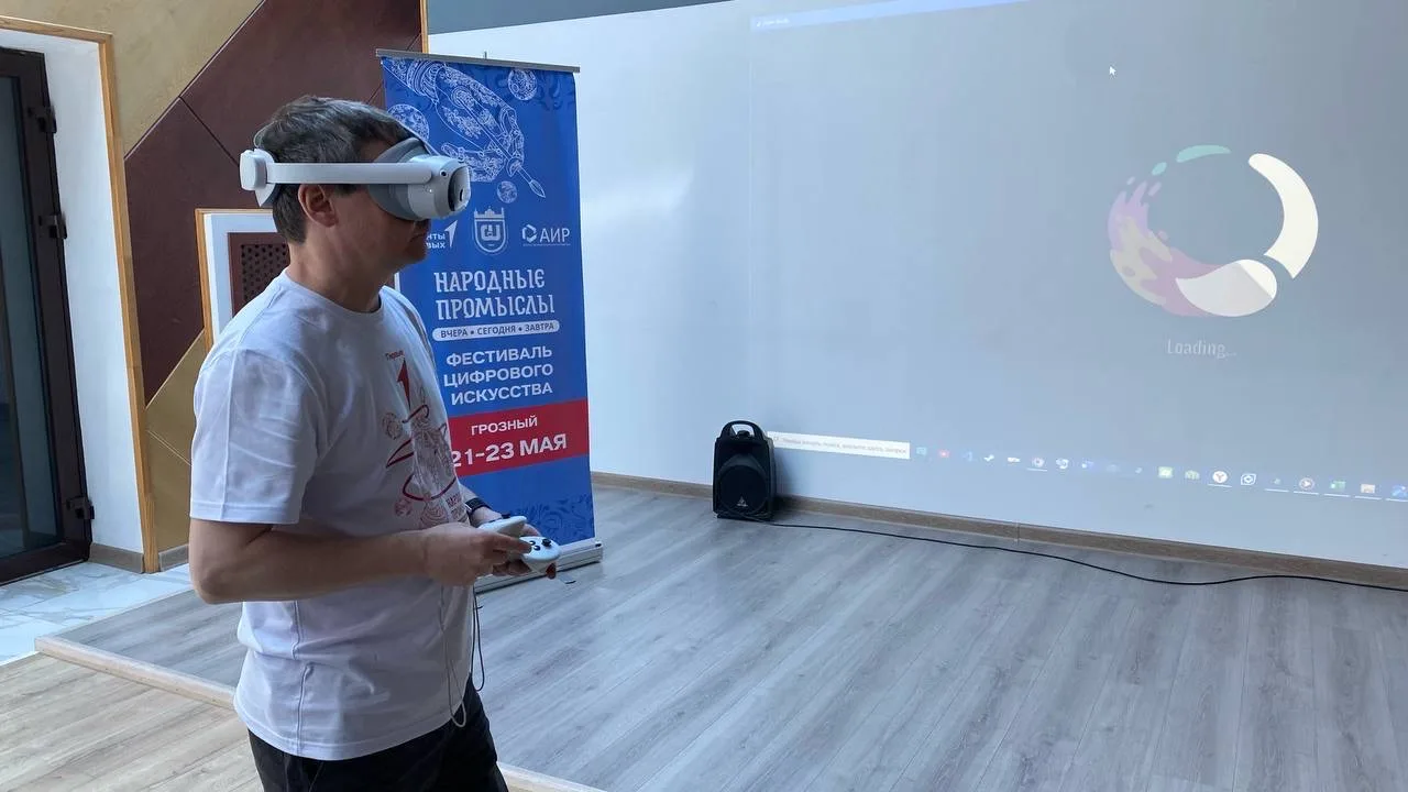 🔥Второй день фестиваля цифрового искусства в ГГНТУ!  🔗22 мая участники фестиваля «Народные промыслы: