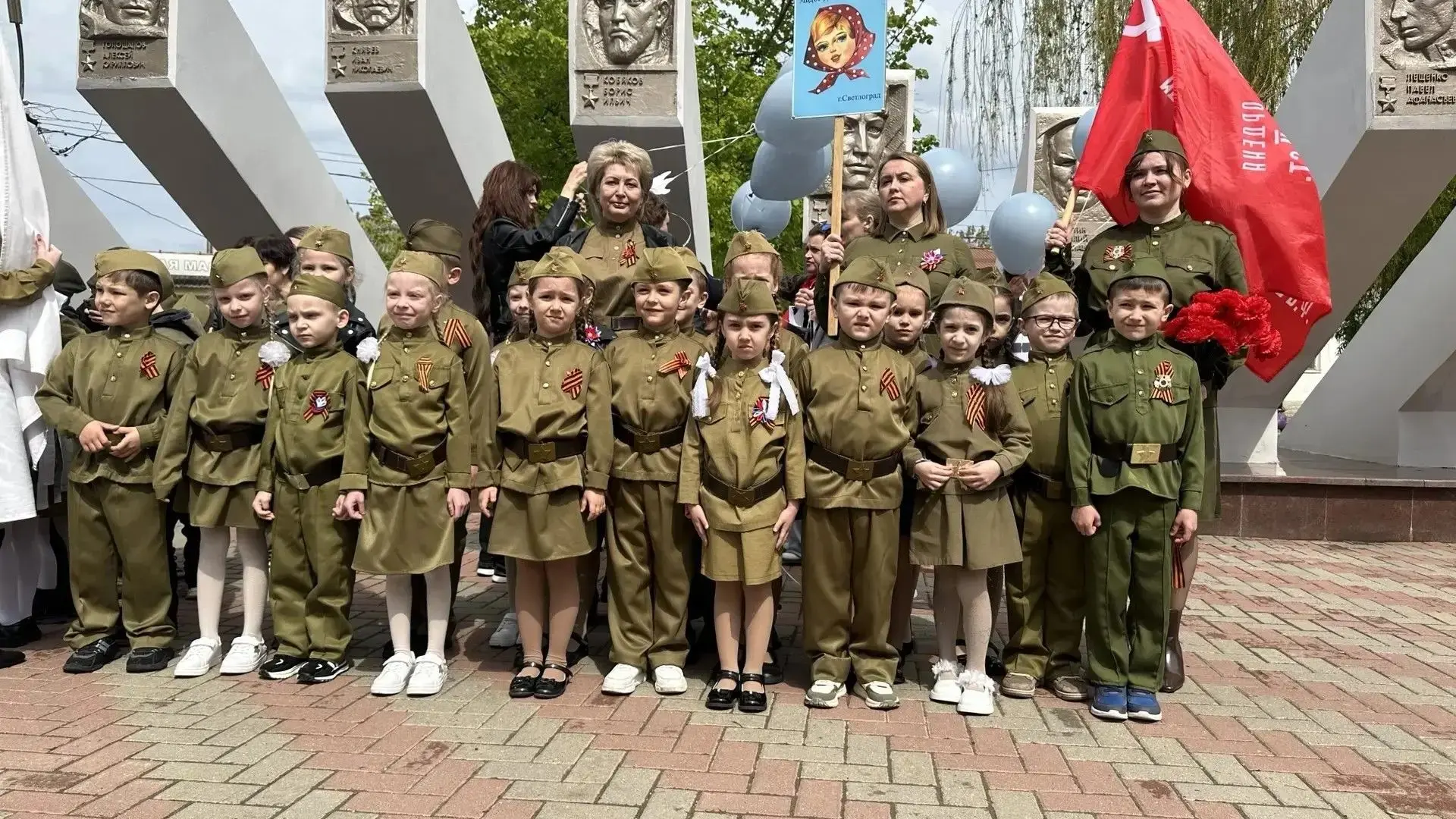 6 мая 2026 года на центральной площади города Светлограда традиционно состоялся Парад д...