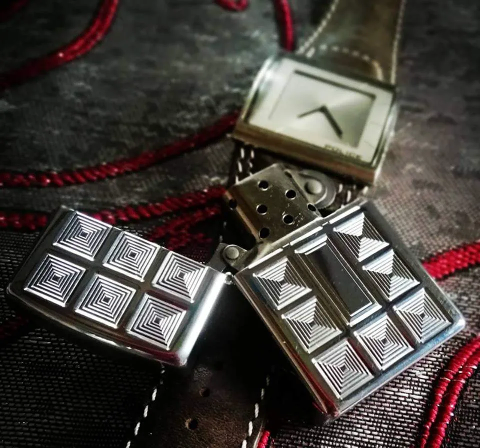 Zippo 20337 Infinite Dimensions.