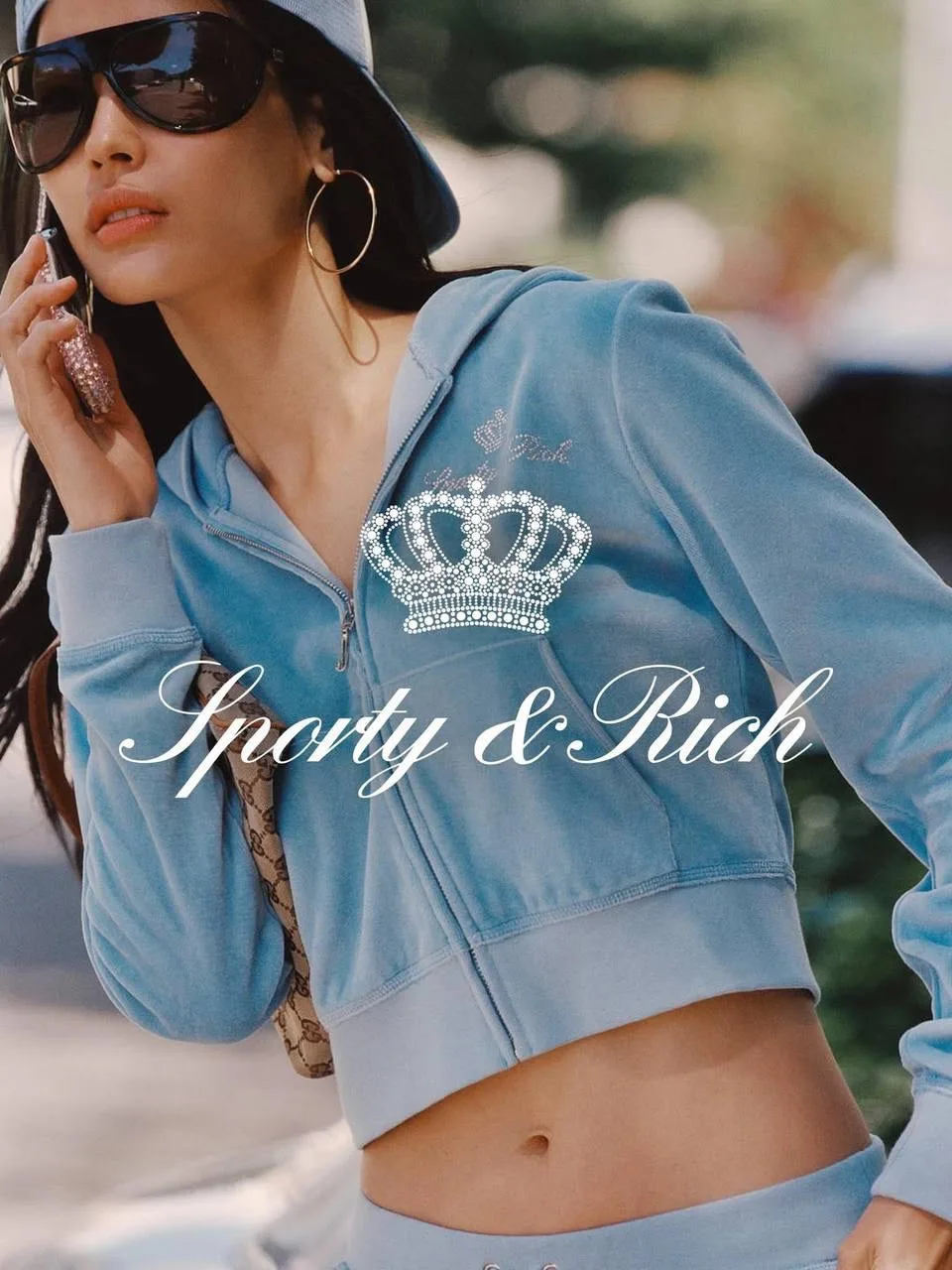 Ностальгическая капсула Sporty & Rich x Juicy Couture уже в ЦУМе! Культовые велюровые костюмы, укоро