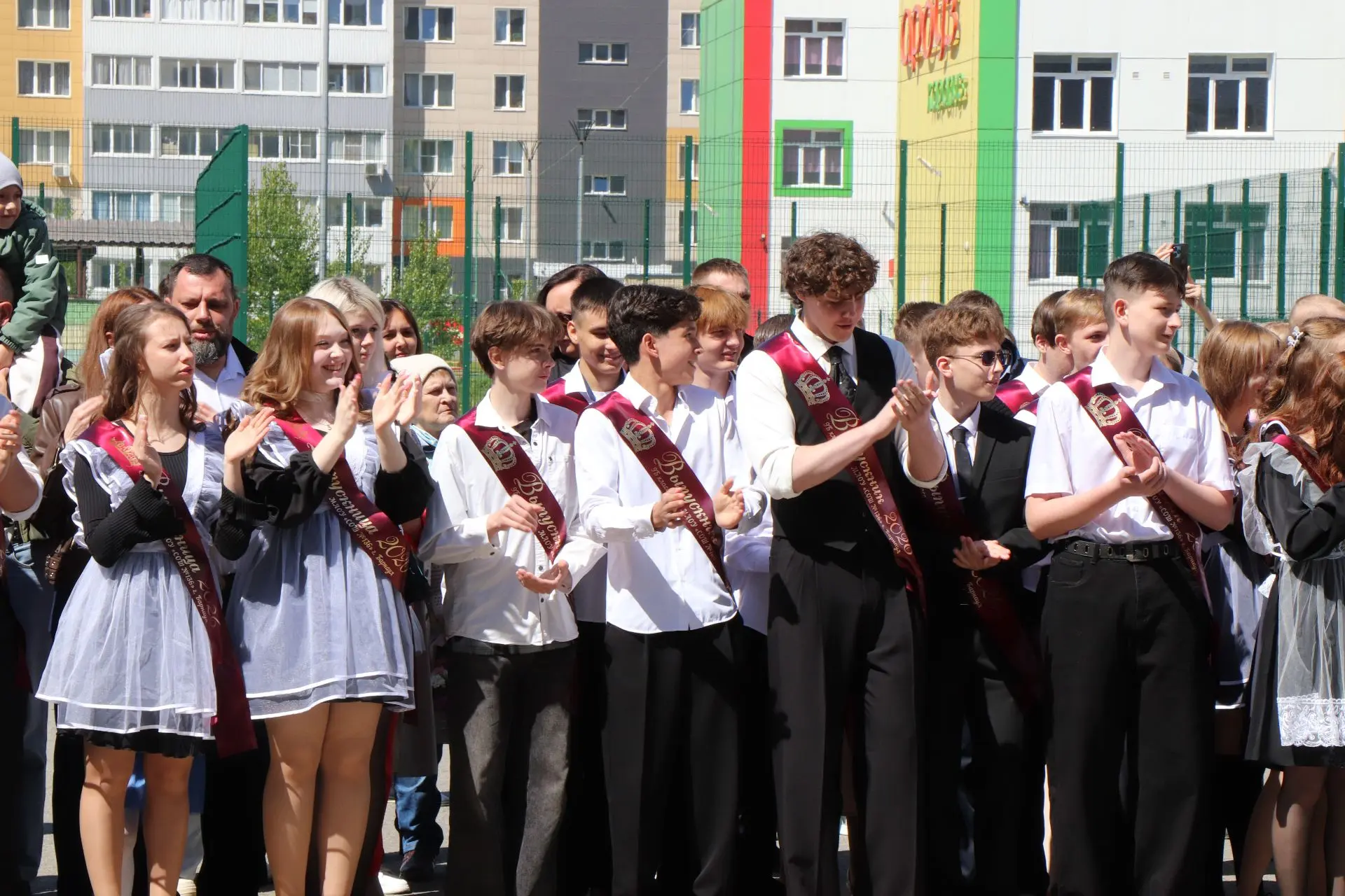 #ПоследнийЗвонок_9классы🔔❤️  🎈Последний звонок – это всегда очень трогательный и незабываемый момент