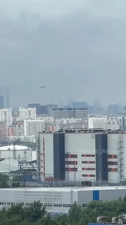 Собянин – о повреждении дроном нефтеперерабатывающего завода в Москве: 
 
В течение последних суток 
