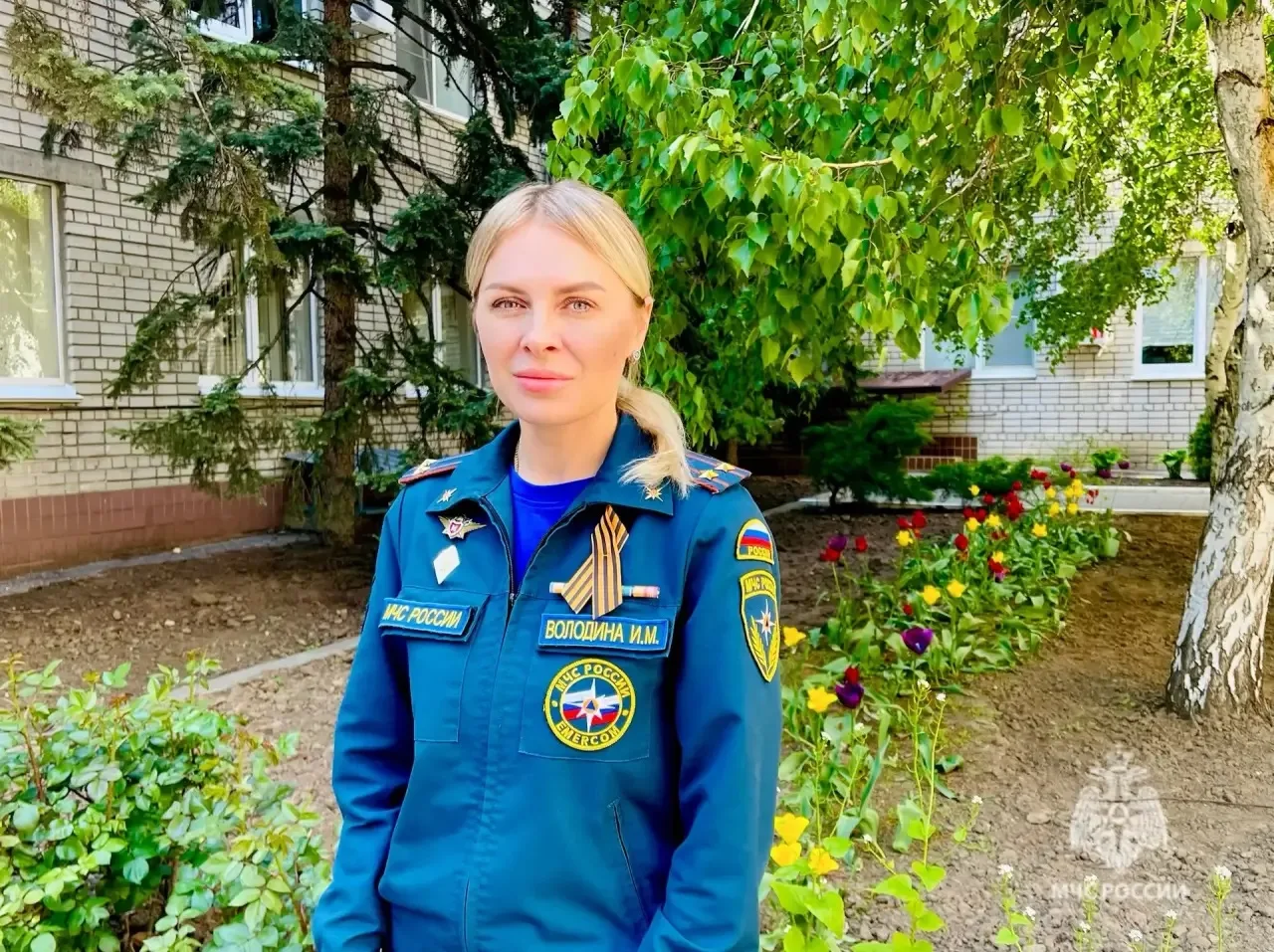 Начальник отделения по работе с обращениями граждан Ирина Володина желает всем отличного настроения!