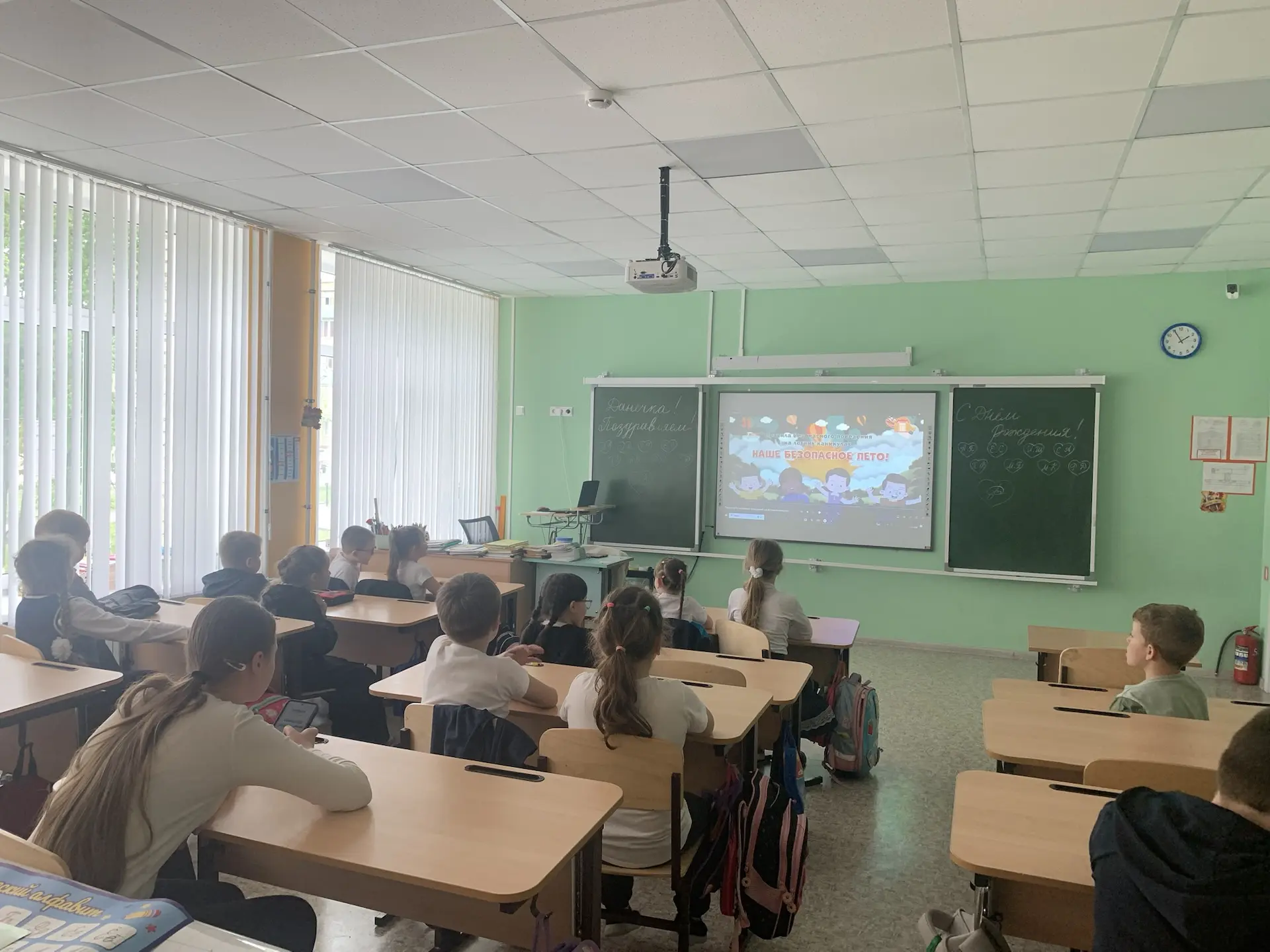 С обучающимися Детского экологического центра, объединения «Юные экологи», была проведе...