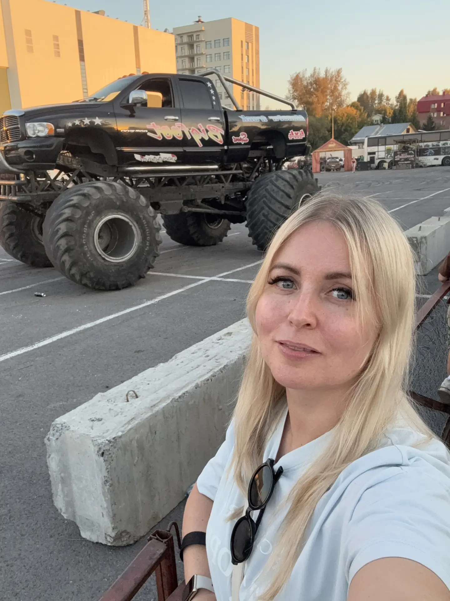 На шоу каскадеров было 2 ЧП, из-за одного из которых даже отменили номер с огненными ко...