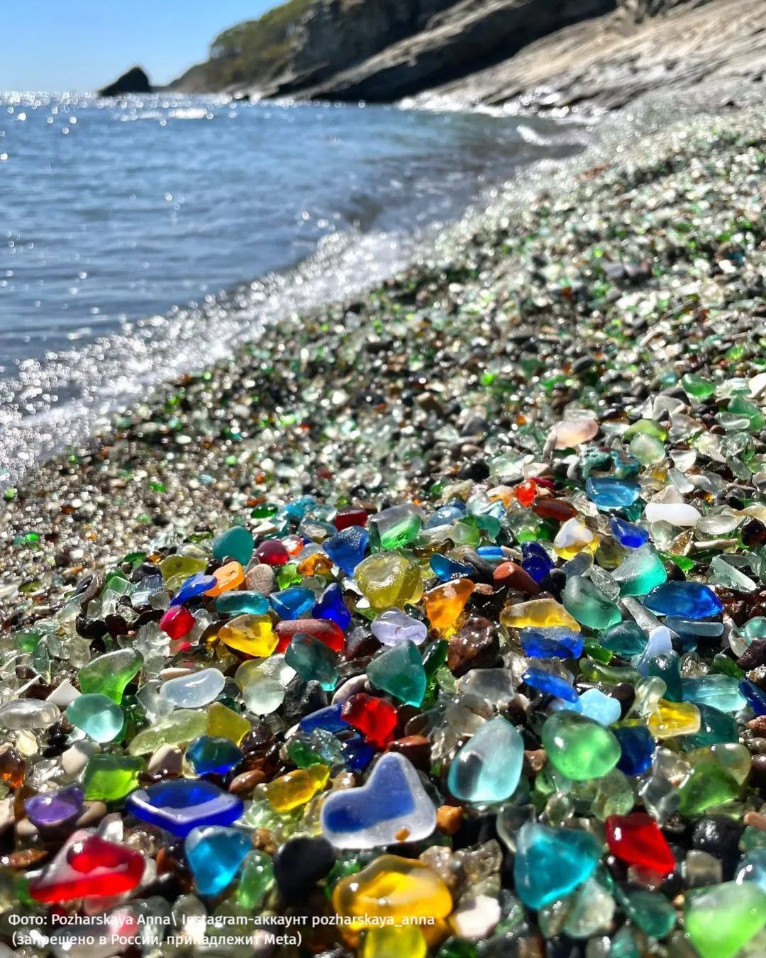 Что общего между мусорной свалкой и красивым пляжем?🌊   На первый взгляд кажется, что ничего. Но те,