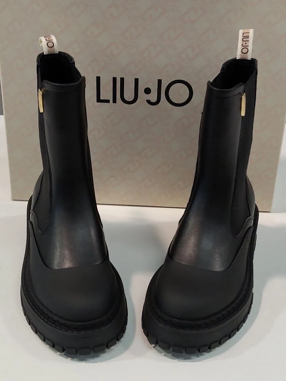 👸LIU•JO