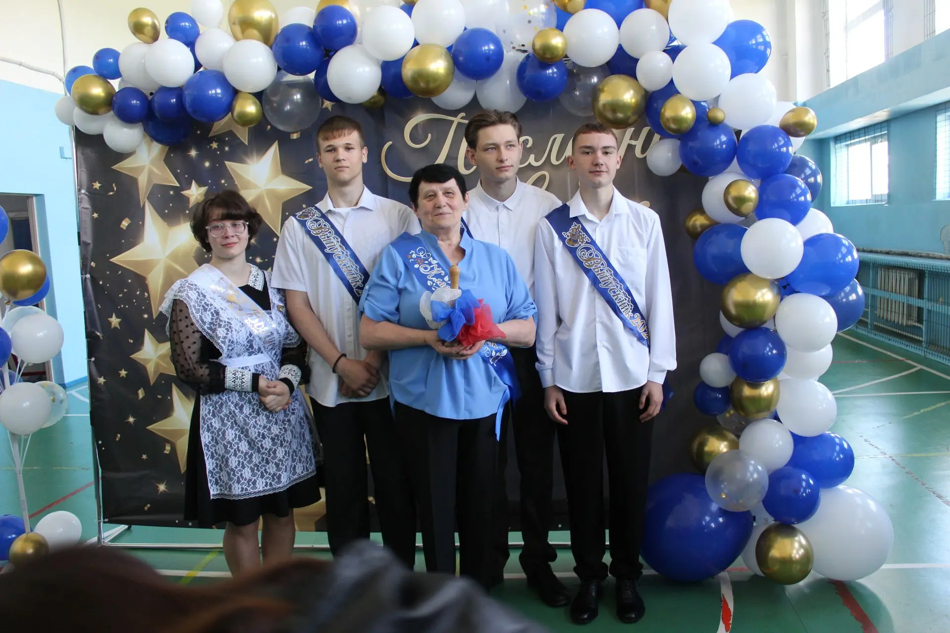 🎓✨ Последний звонок в МОАУ «Олёкминская СОШ»: трогательно, тепло и по-настоящему важно!