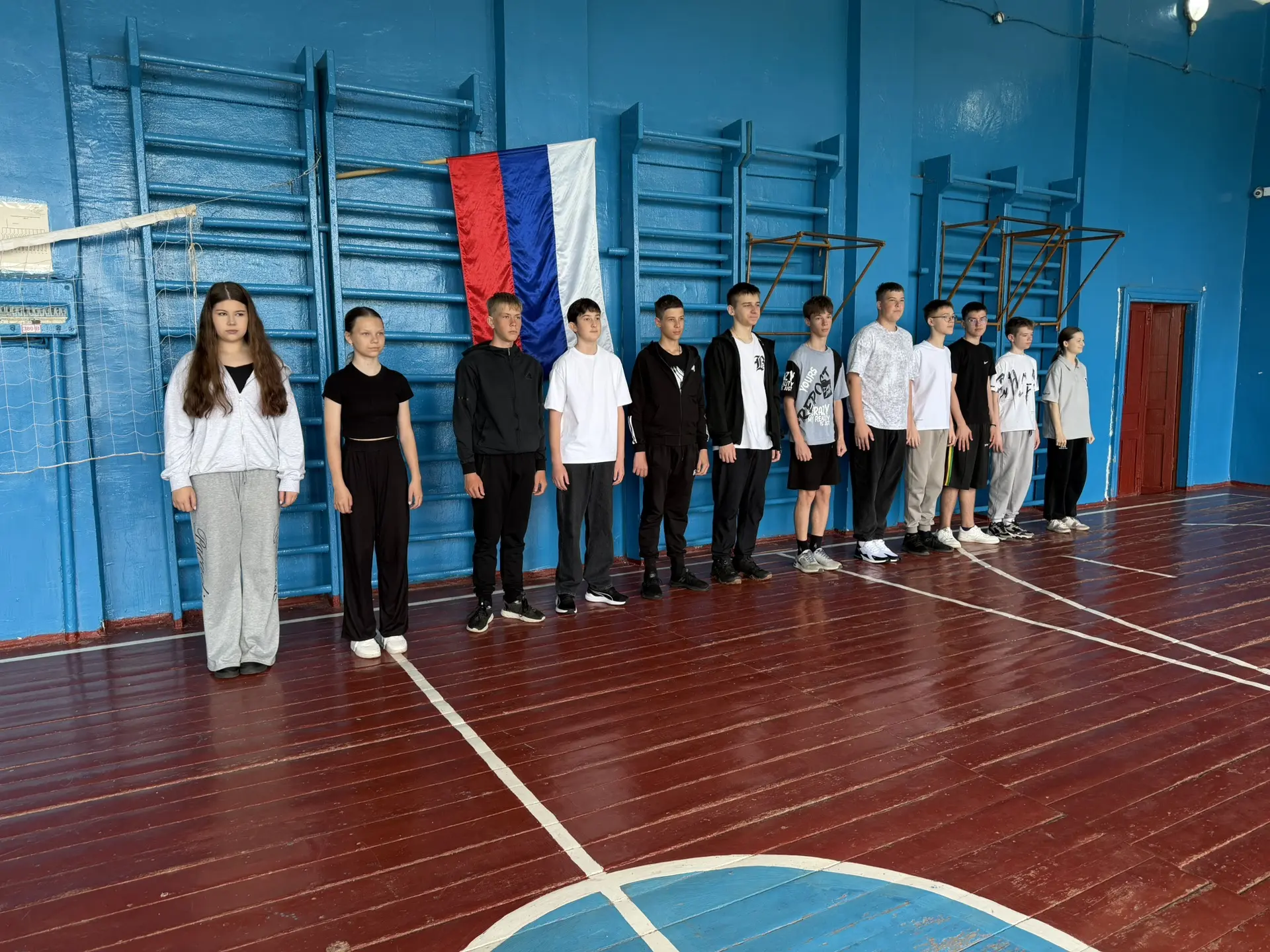НАВСТРЕЧУ ЛЕТУ