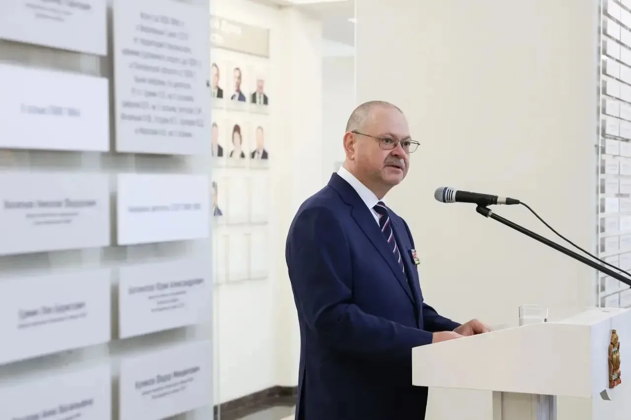 Олег Мельниченко представил обновленную историческую экспозицию в пензенском правительстве

Губернат