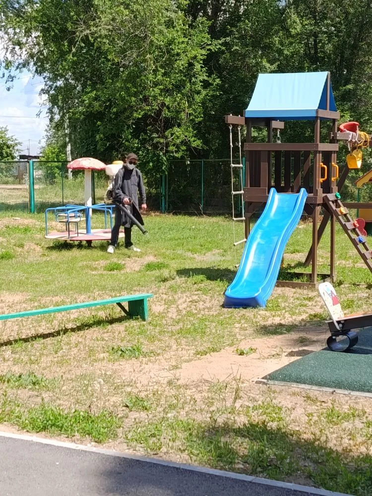 📌 06.06.2026 г. в нашем детском саду прошла обработка территории от клещей и комаров.

❗ Это меропр