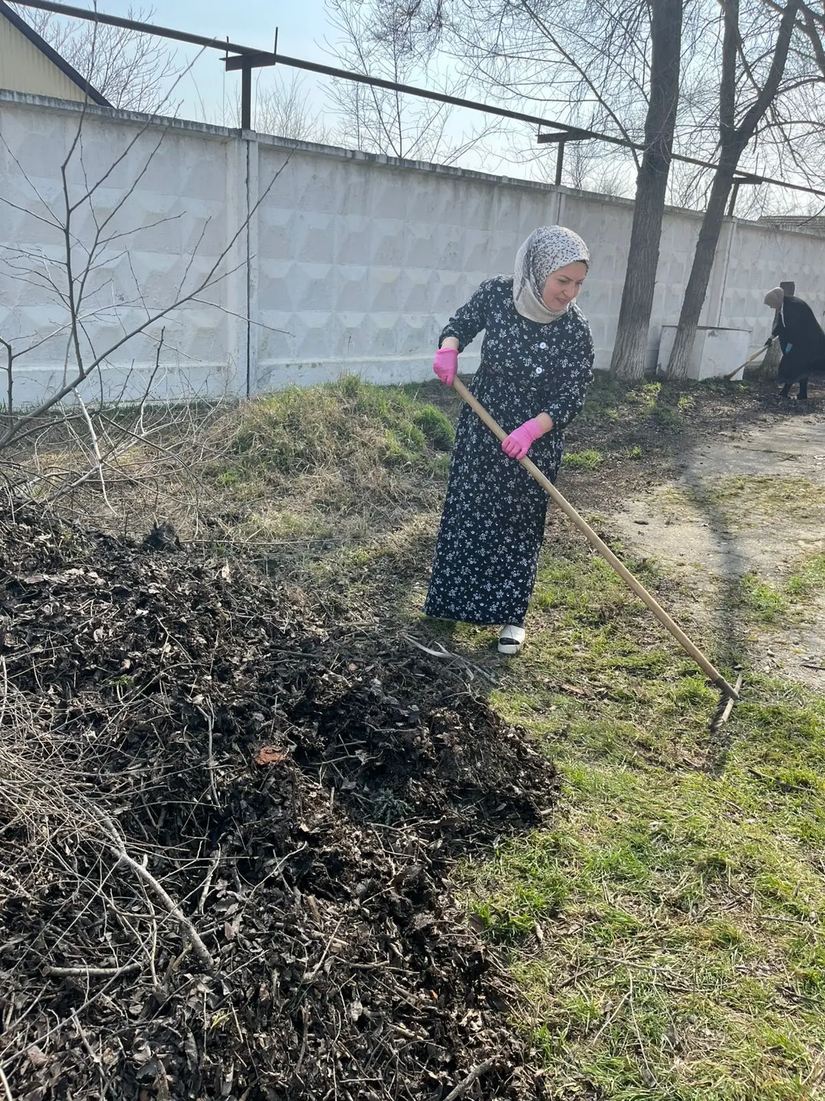 Медицинские работники села Ботаюрт активно поддержали инициативу по благоустройству и п...