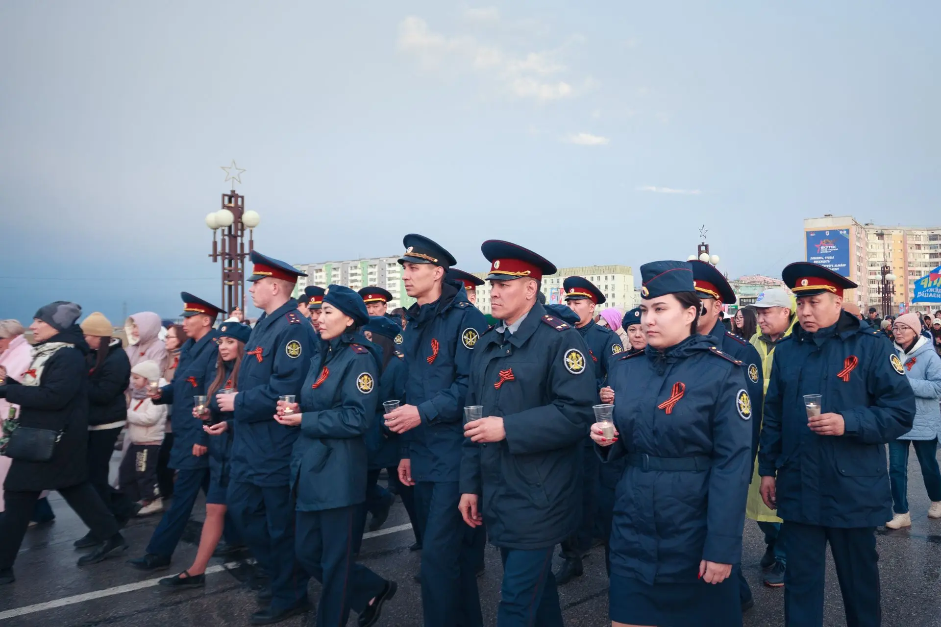Сотрудники и ветераны УФСИН приняли участие во Всероссийской патриотической акции «Свеч...