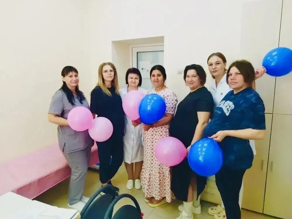 🤰🏻В Кировском округе прошли мероприятия, посвященные Дню беременных  🎁Глава Кировского МО Николай Но