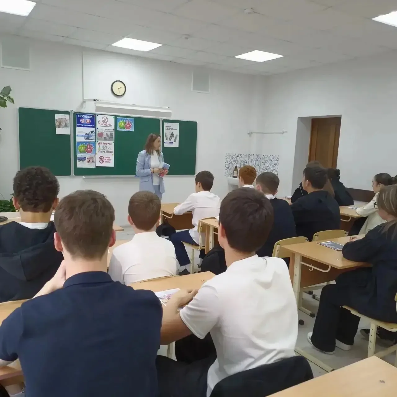 ✨ Чистое поколение — чистое будущее! ✨В нашей школе прошли классные часы, посвящённые всероссийской 