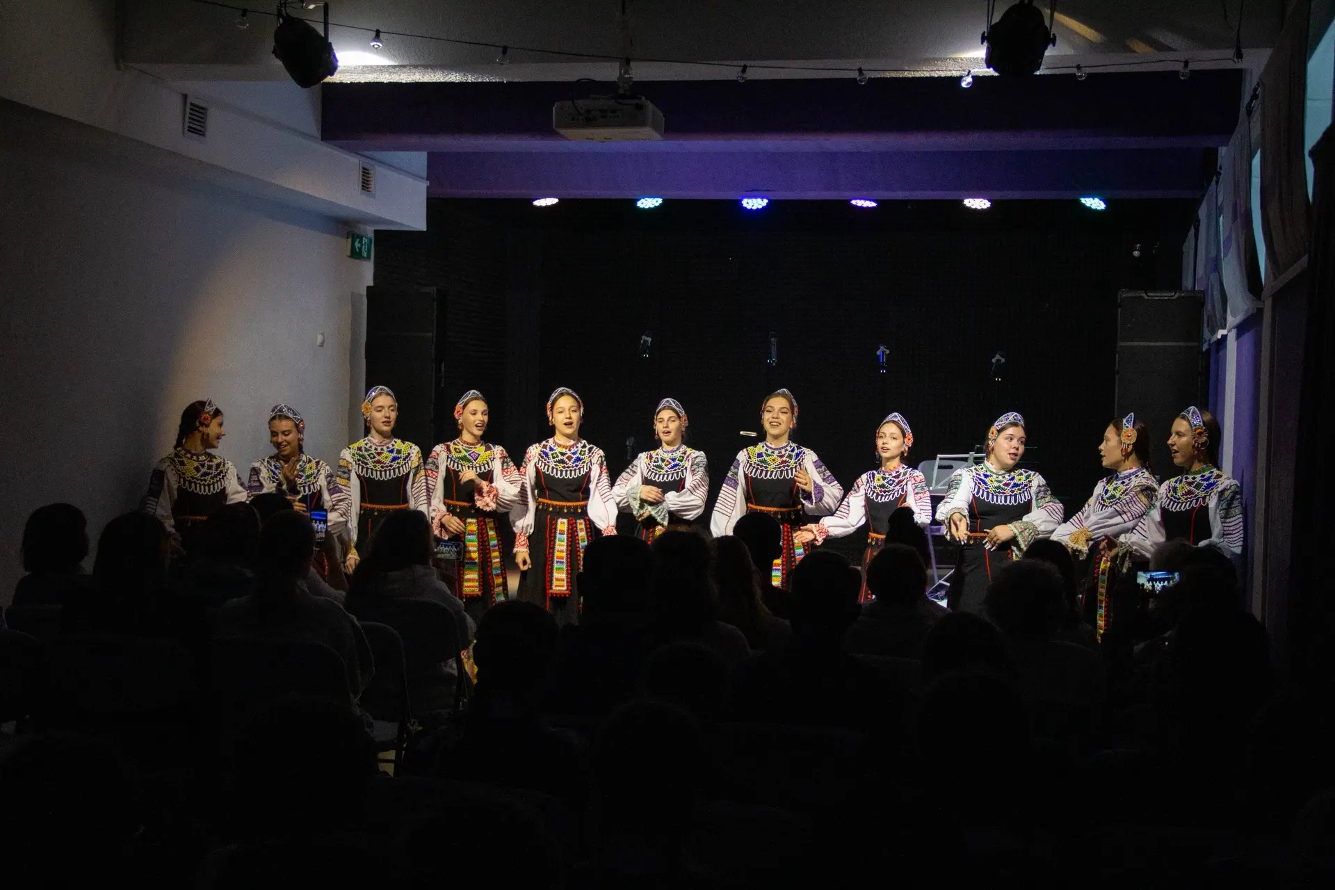 Вчера детский образцовый коллектив ансамбль народной песни «Завалинка» (г. Воронеж) и х...