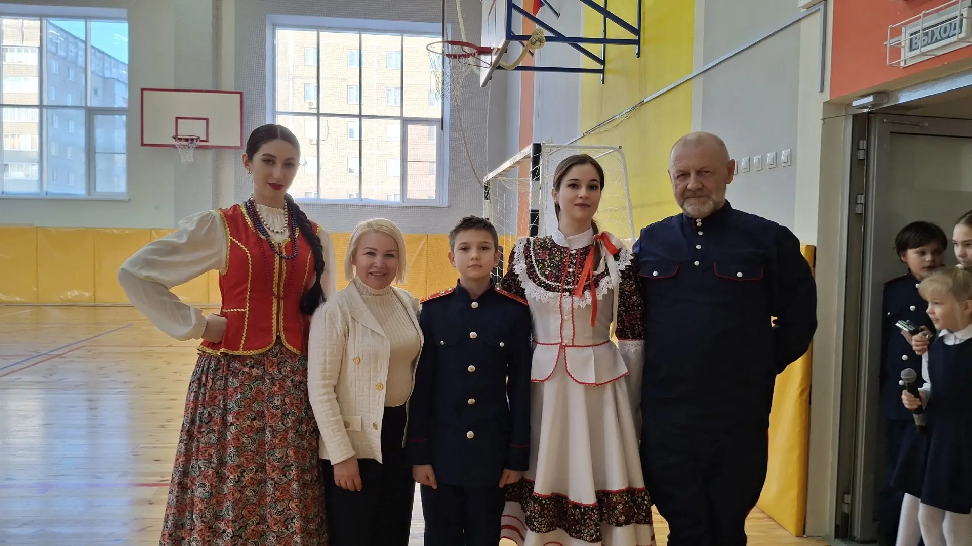 Наши кадеты подготовили и провели праздничное мероприятие «Казачье Рождество».   Мероприятие прошло 