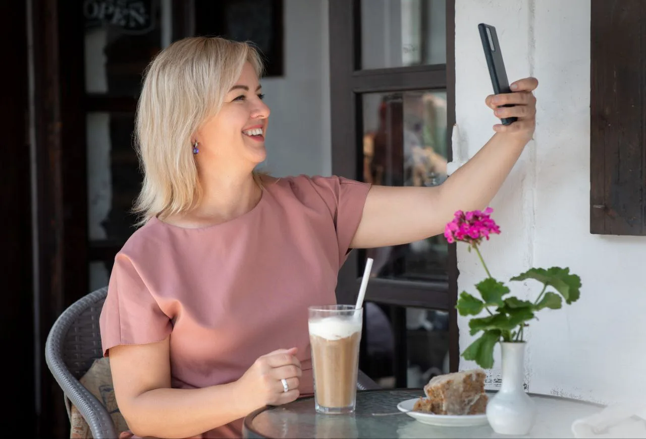Я там, где вам удобно! Это я про все мессенджеры и соцсети 🤳