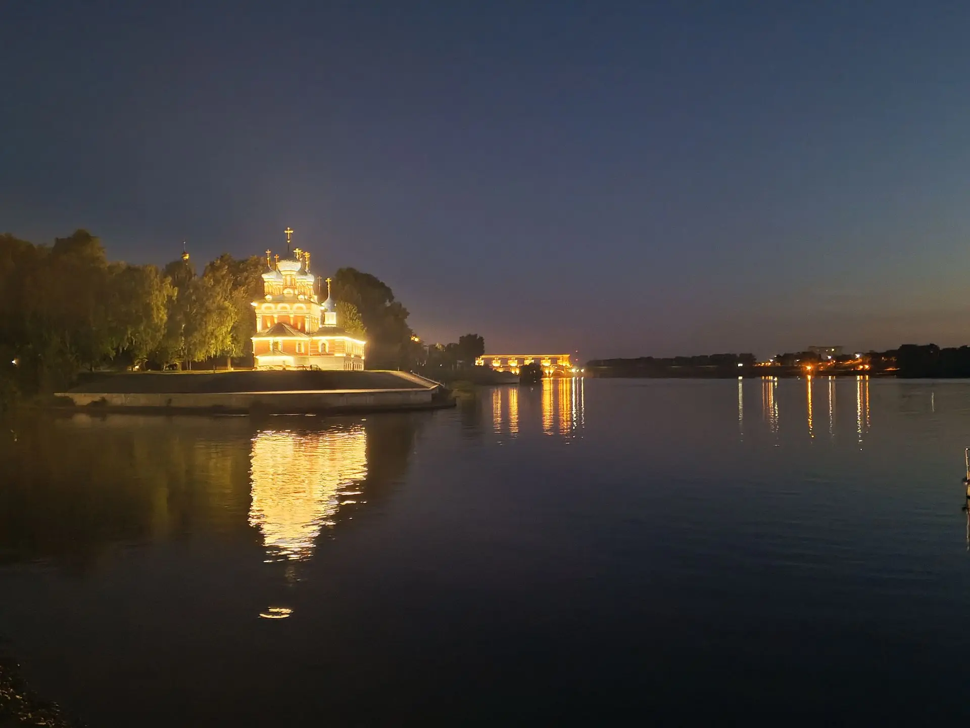 🌅 Летний вечер в Угличе: когда город становится сказкой